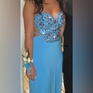 Great for prom. Worn once.